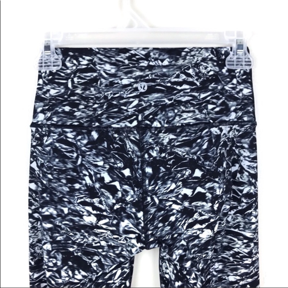 Lululemon size 4 leggings. Perfect condition.
